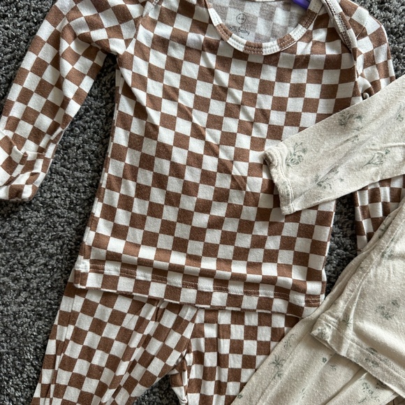 Solly Baby Sleeper Sets, 0-3m & 3-6m - Picture 3 of 5